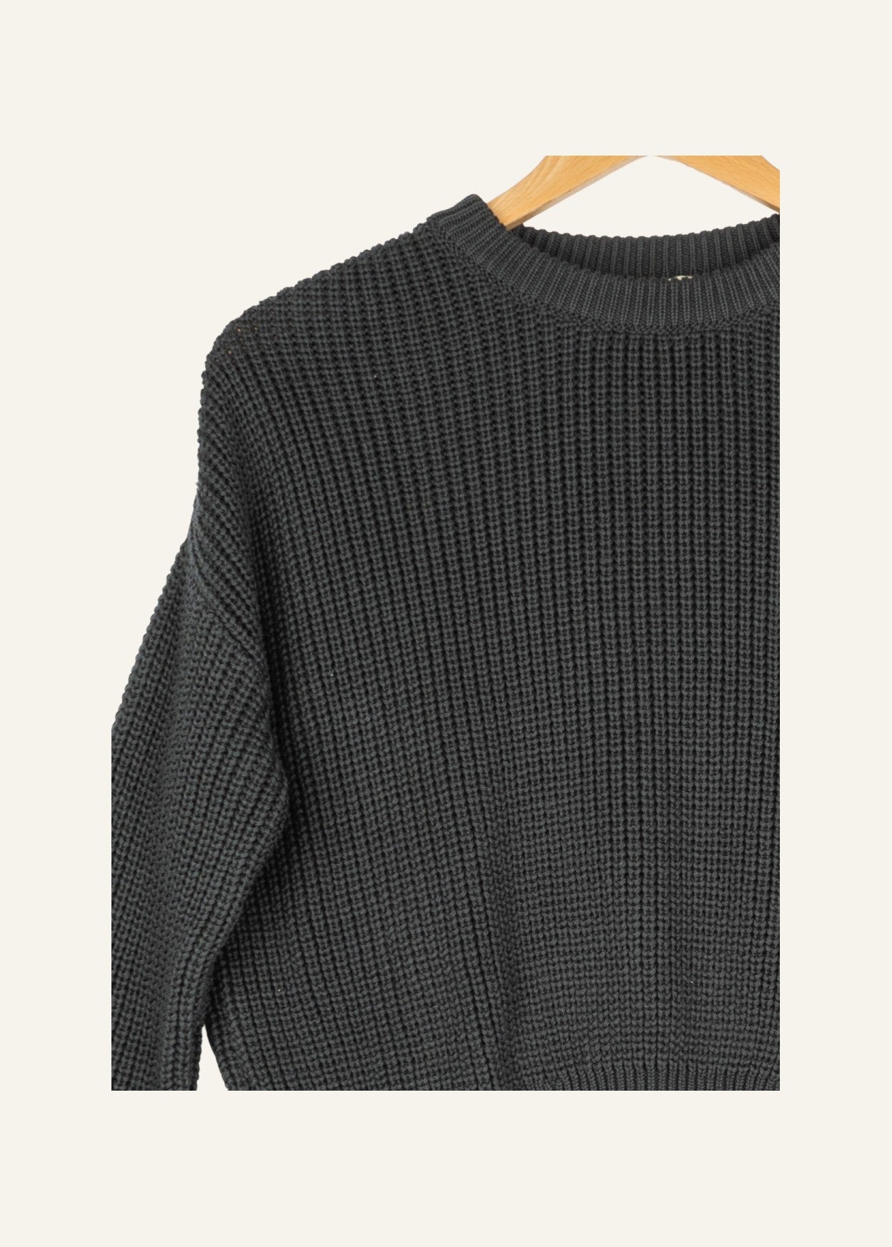Greyish Blue|