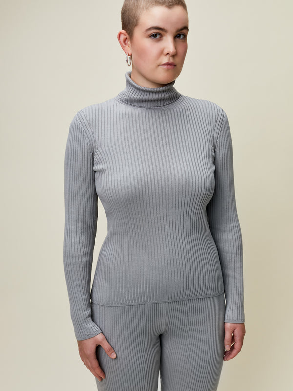 Billie Knitted Rib Roll Neck Light Grey