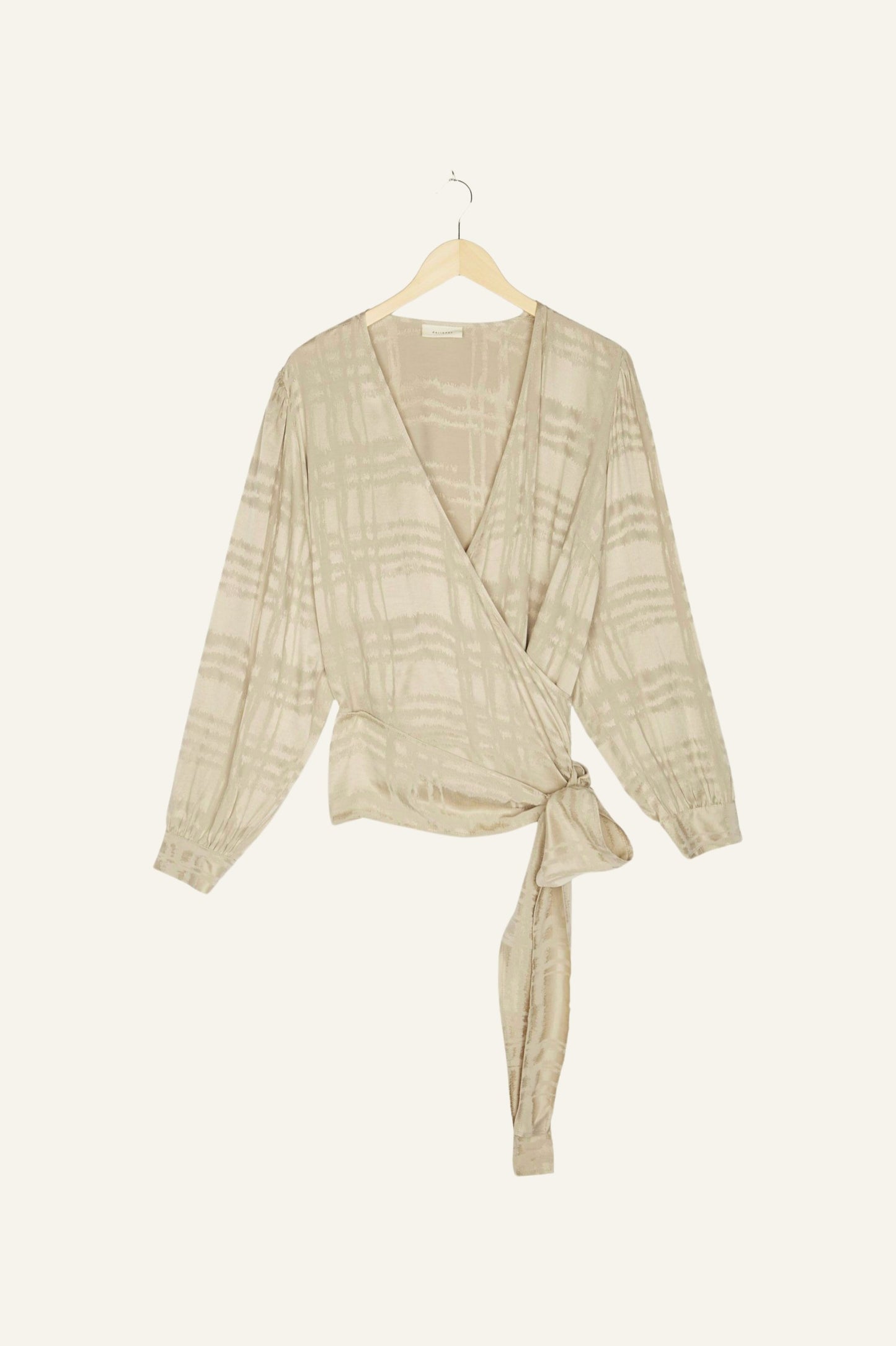 Nada Wrap Blouse Taupe