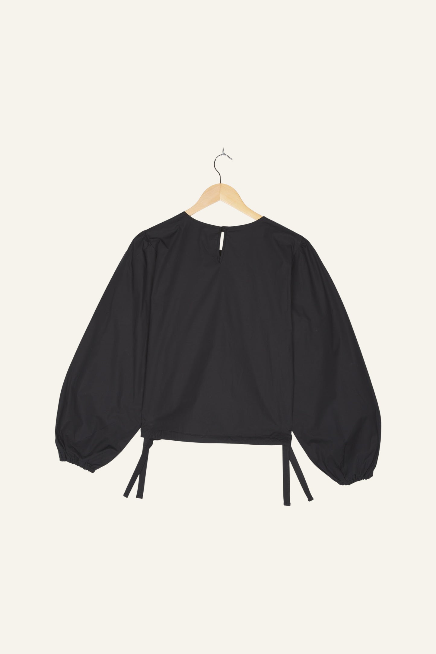 Anna Puffed Longsleeve Top Black