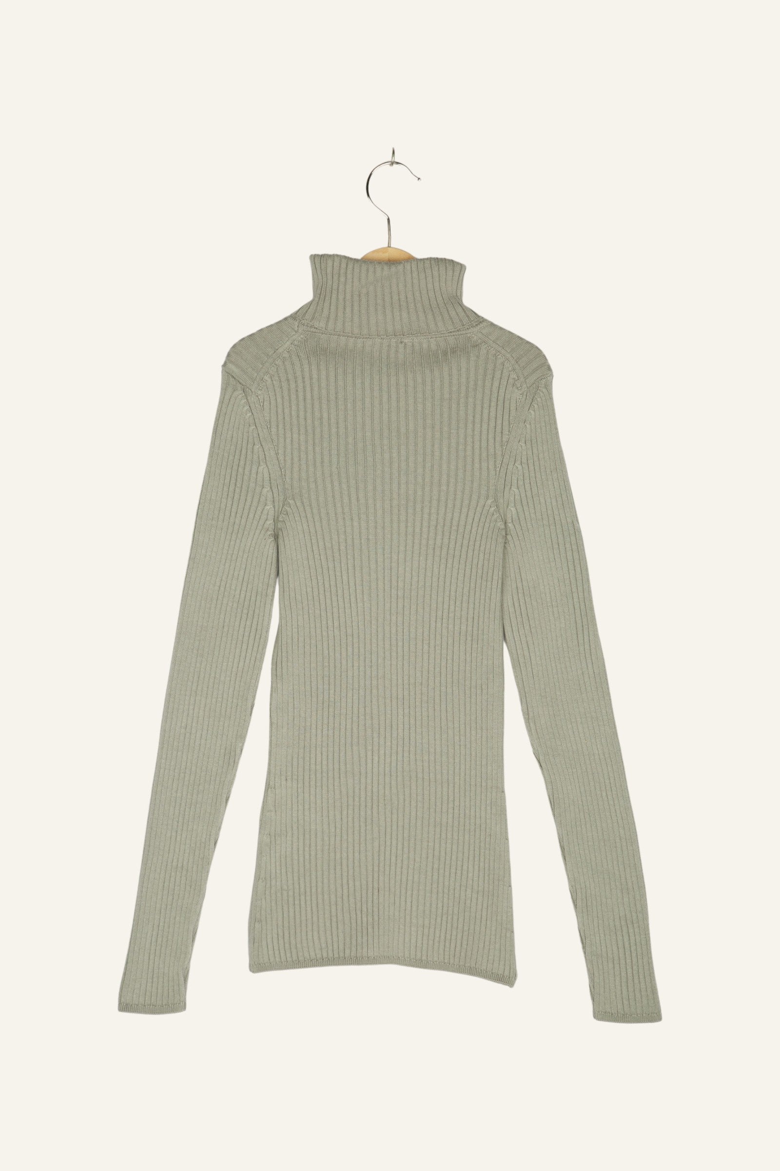 Light Grey|
